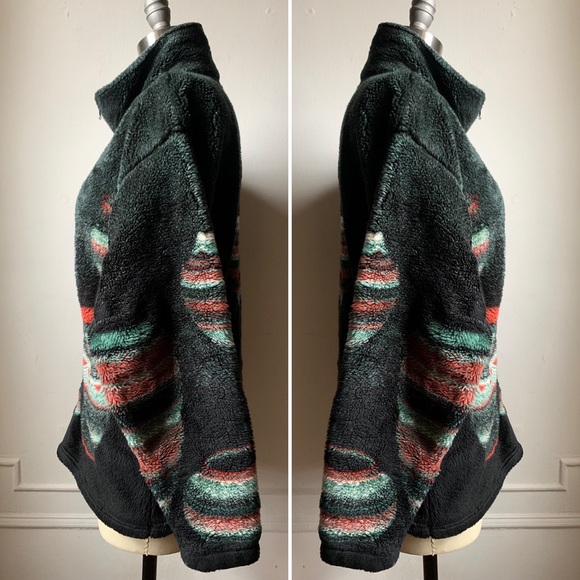 Vintage Decorated Vases Fleece Jacket - Picture 8 of 9